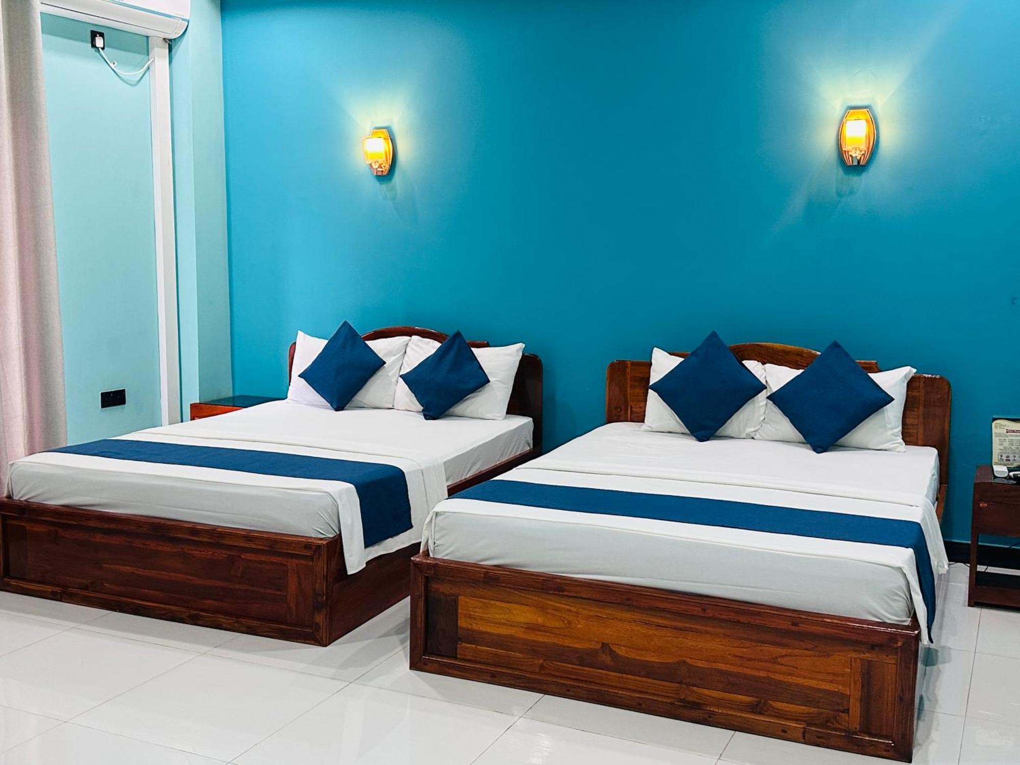 Sp Tourist Hotel Jaffna Exterior foto